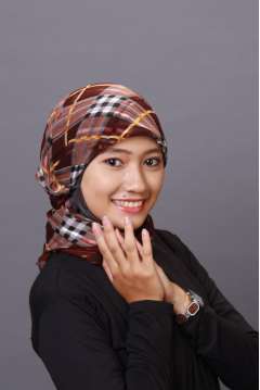 Persegi Felenzia Brown